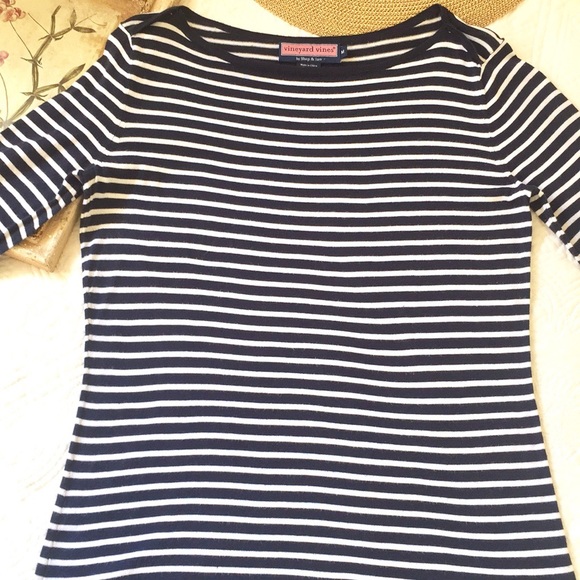 Vineyard Vines Light Weight Striped Sweater - Picture 2 of 8